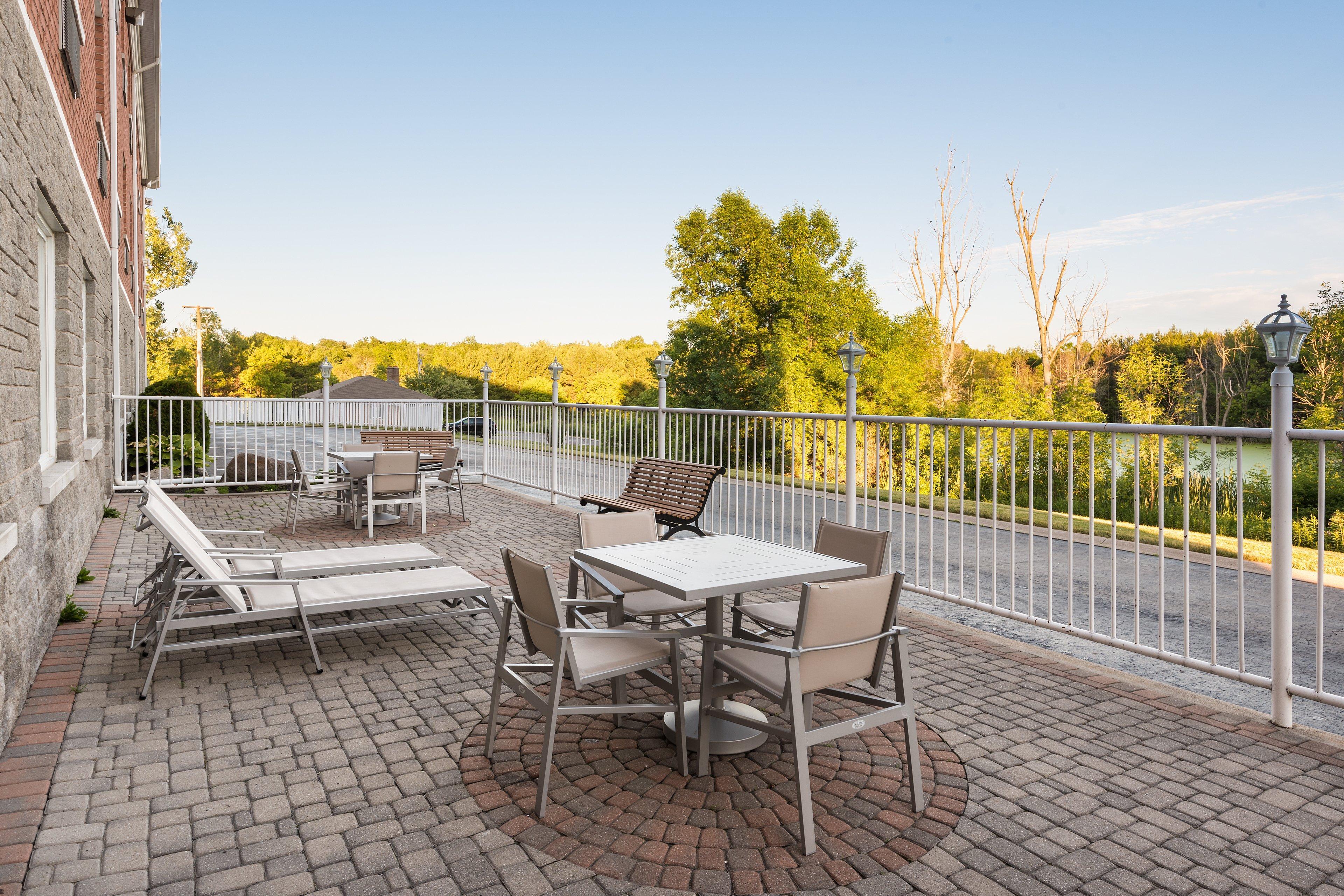 Holiday Inn Express Hotel & Suites 1000 Islands - Gananoque By Ihg Экстерьер фото