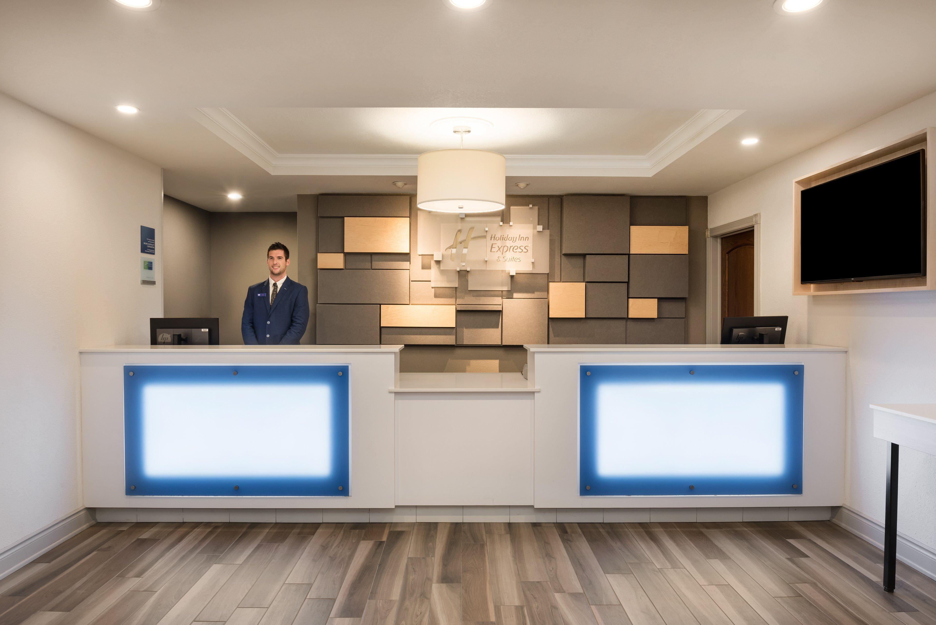 Holiday Inn Express Hotel & Suites 1000 Islands - Gananoque By Ihg Экстерьер фото