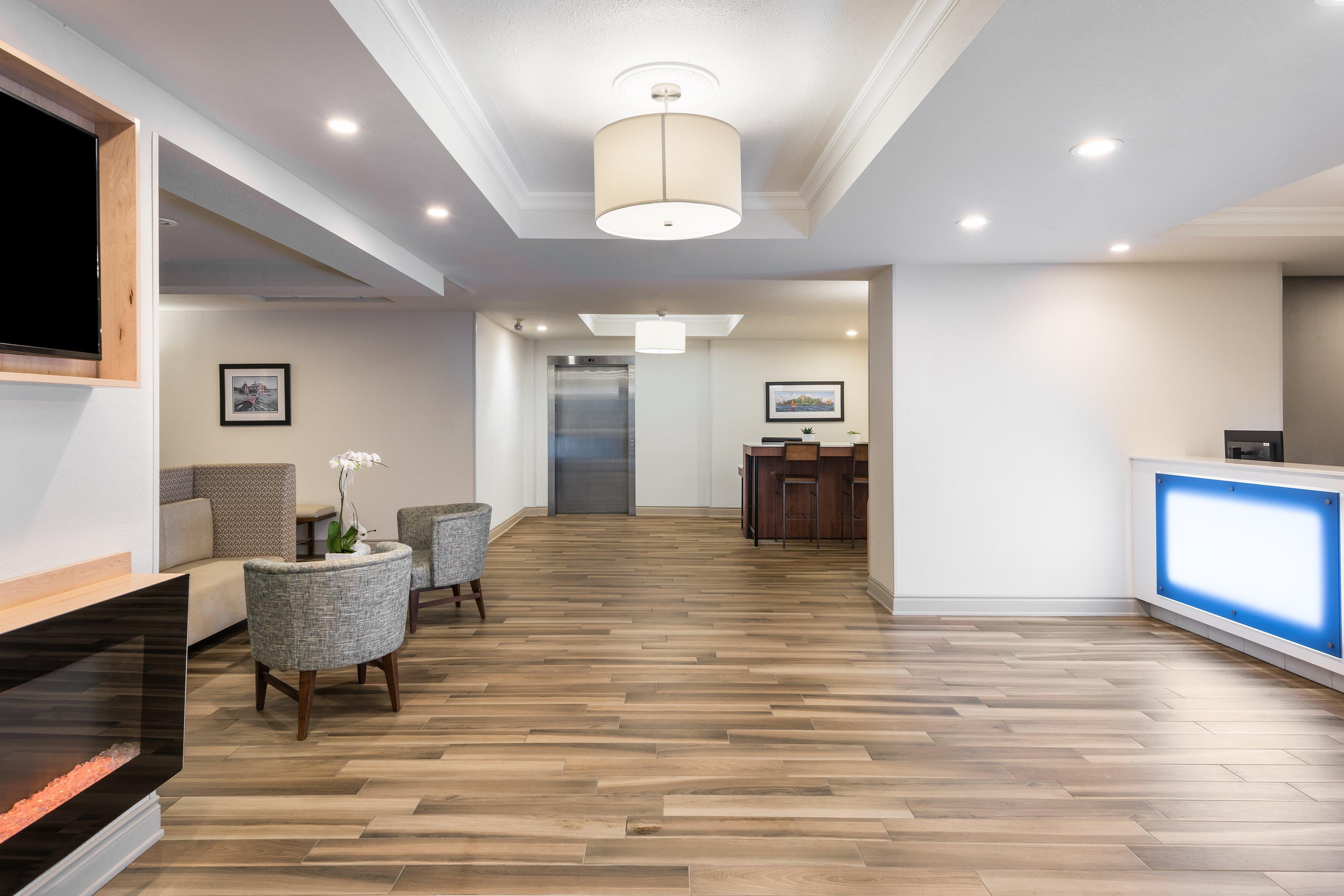 Holiday Inn Express Hotel & Suites 1000 Islands - Gananoque By Ihg Экстерьер фото